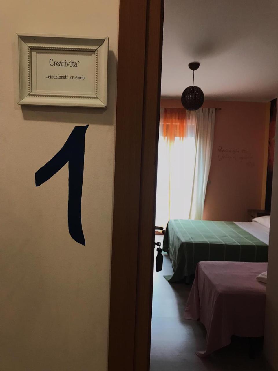 Hotel Opera' Moscufo Eksteriør bilde